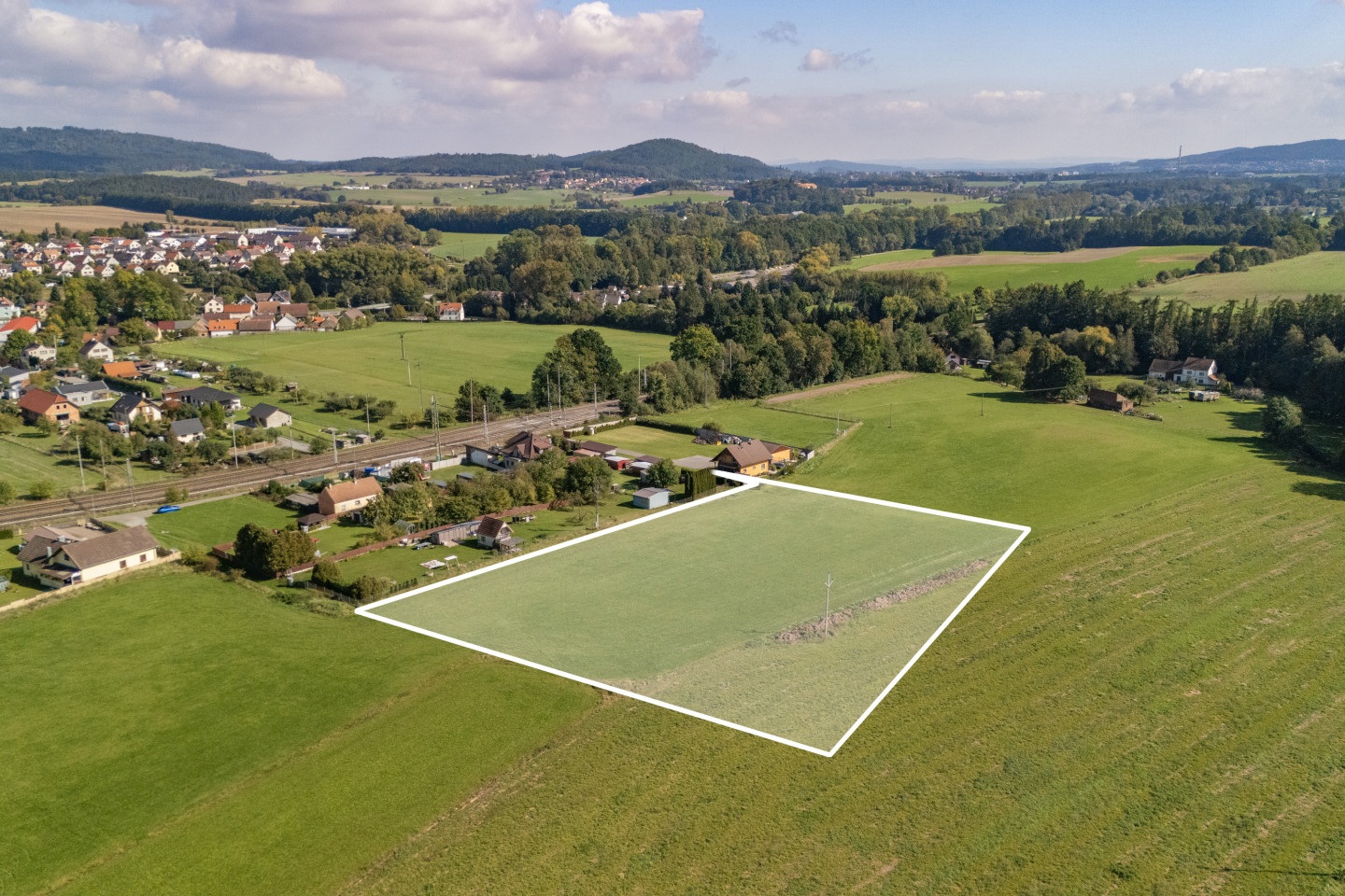 Prodej pozemku k bydlení, 8072 m², Katovice